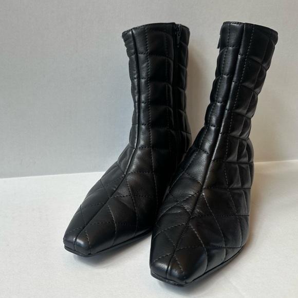 Napoleoni Quilted Black Ankle Boots With Pointy Square Toe Size 40 Like New! - Picture 4 of 8